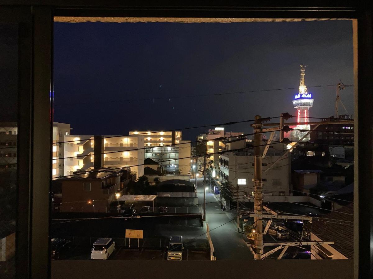 J-Hoppers Beppu Guesthouse ジェイホッパーズ別府ゲストハウス Zewnętrze zdjęcie