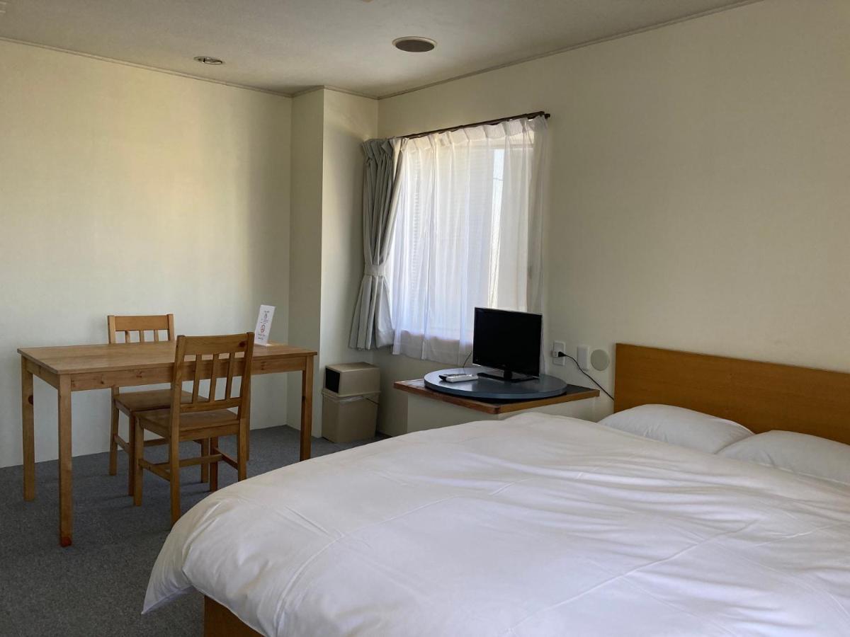 J-Hoppers Beppu Guesthouse ジェイホッパーズ別府ゲストハウス Zewnętrze zdjęcie