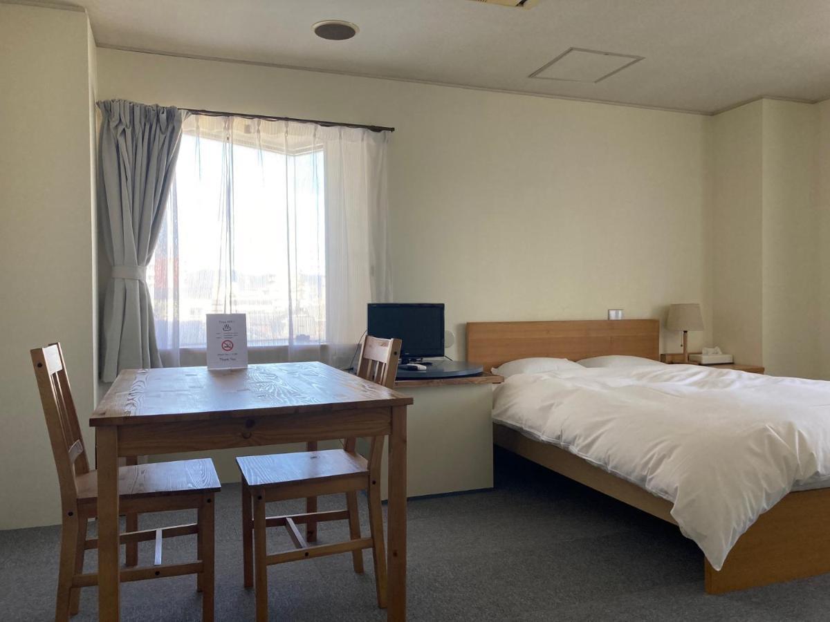 J-Hoppers Beppu Guesthouse ジェイホッパーズ別府ゲストハウス Zewnętrze zdjęcie