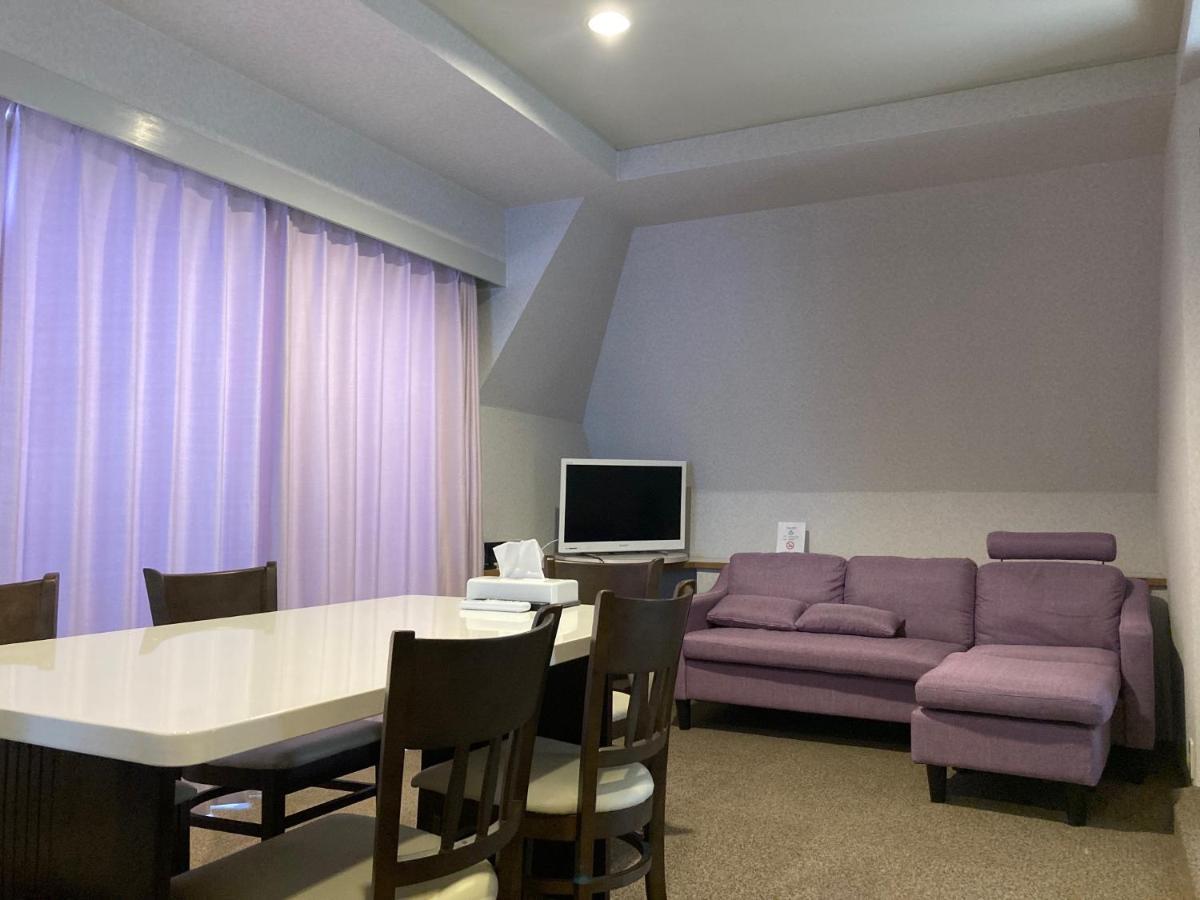 J-Hoppers Beppu Guesthouse ジェイホッパーズ別府ゲストハウス Zewnętrze zdjęcie