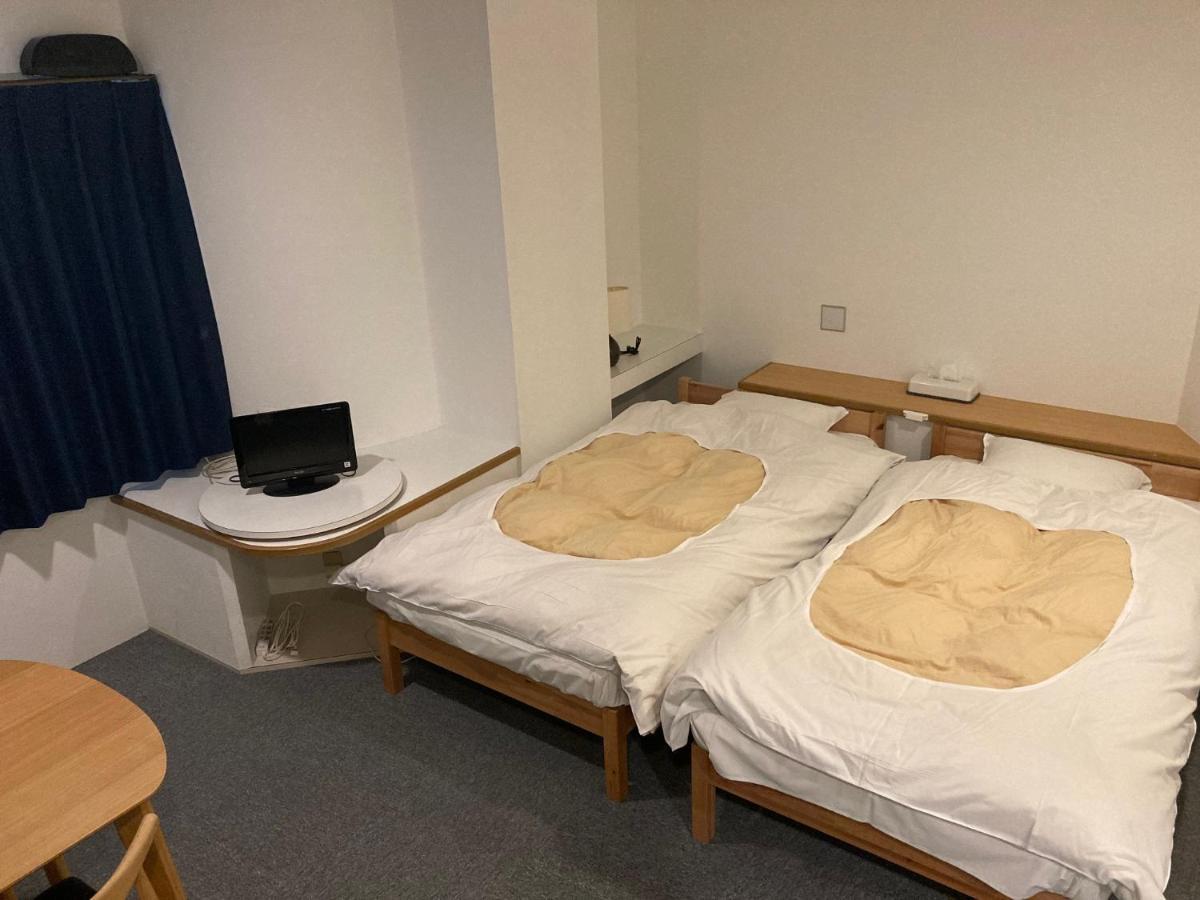J-Hoppers Beppu Guesthouse ジェイホッパーズ別府ゲストハウス Zewnętrze zdjęcie