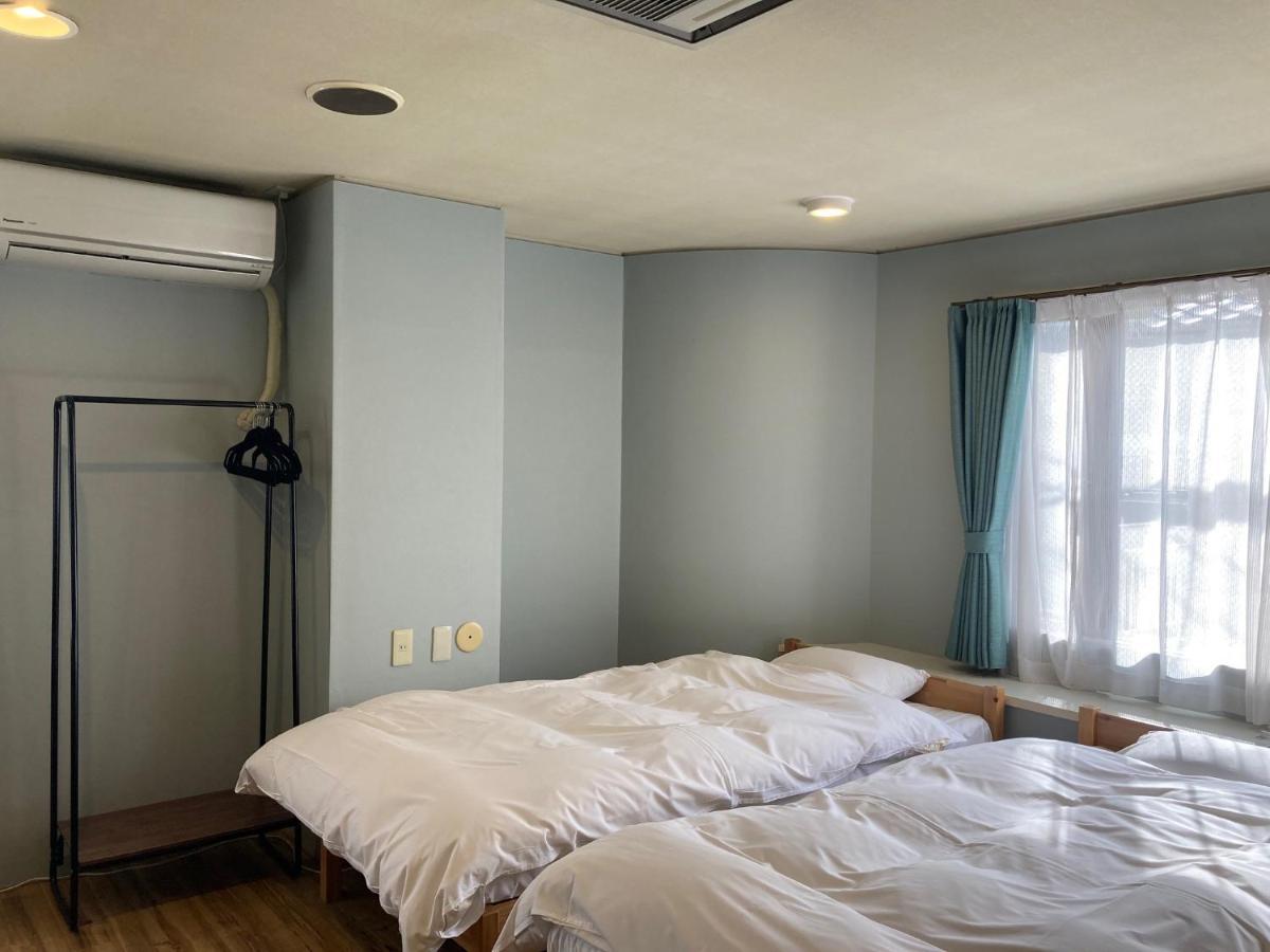J-Hoppers Beppu Guesthouse ジェイホッパーズ別府ゲストハウス Zewnętrze zdjęcie